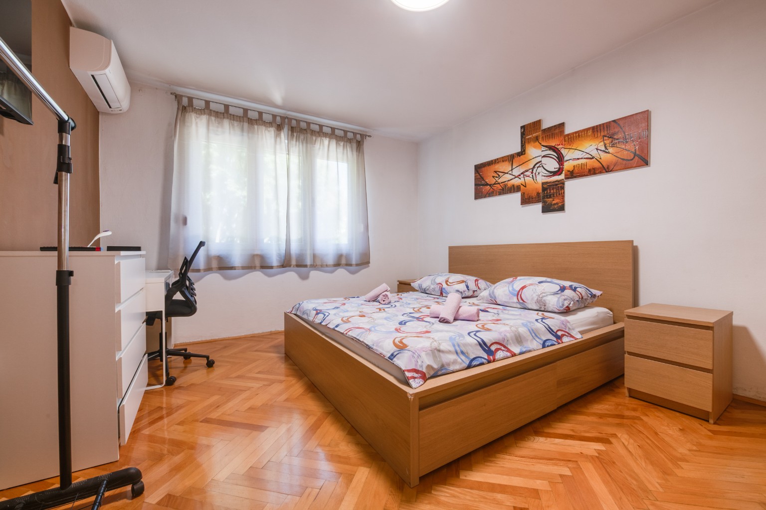 Main bedroom
